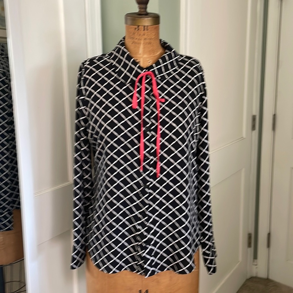 Ava black/white windowpane blouse with coral bow detail M